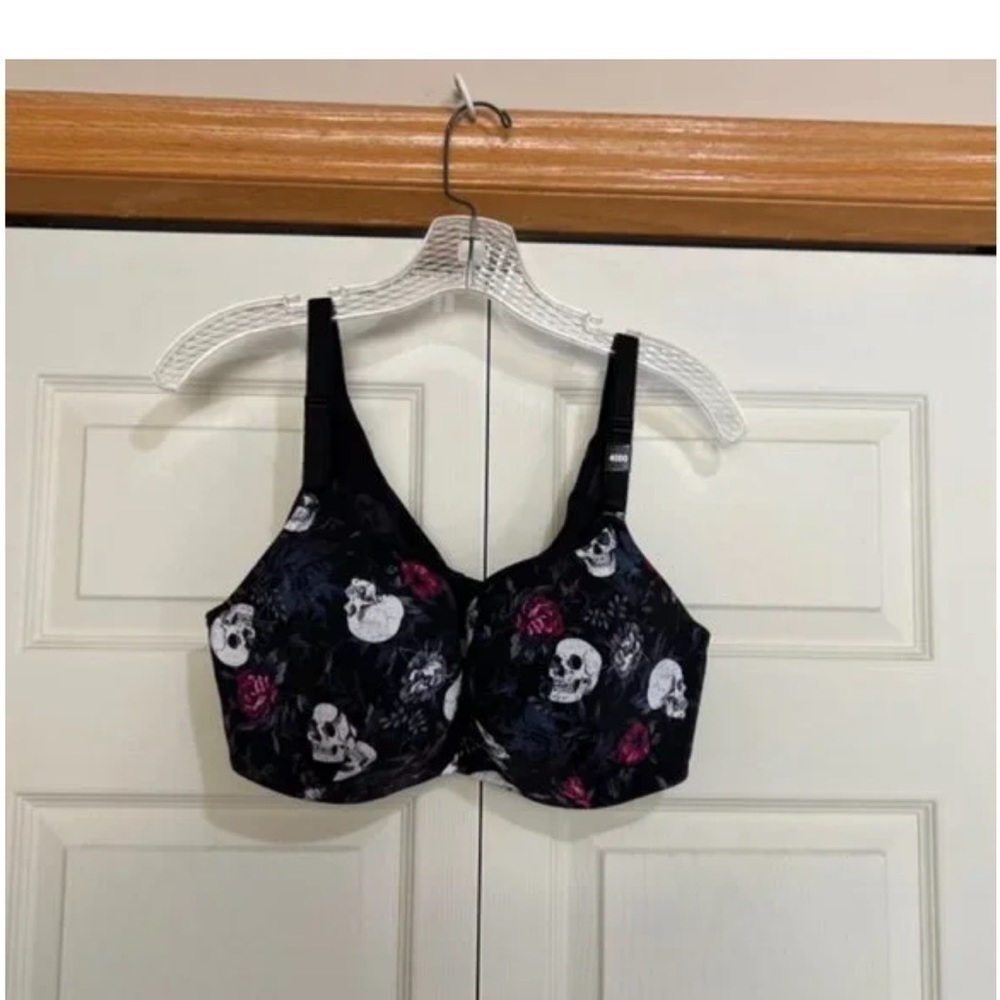 Torrid Black Skull Bra 46D Balconette Full Coverage Back Smoothing Goth Bra.
